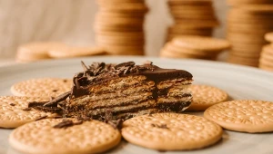 To ciasto bez pieczenia zrobisz w kwadrans. Potrzebujesz tylko 5 składników