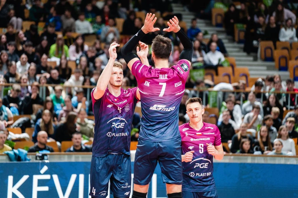 Siatkarze PGE Projektu Warszawa: Jakub Kochanowski i Kevin Tillie Siatkarze PGE Projektu Warszawa: Jakub Kochanowski i Kevin Tillie