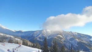 Lepsze stoki i niższe ceny karnetów niż w Polsce. Raj dla narciarzy blisko granicy