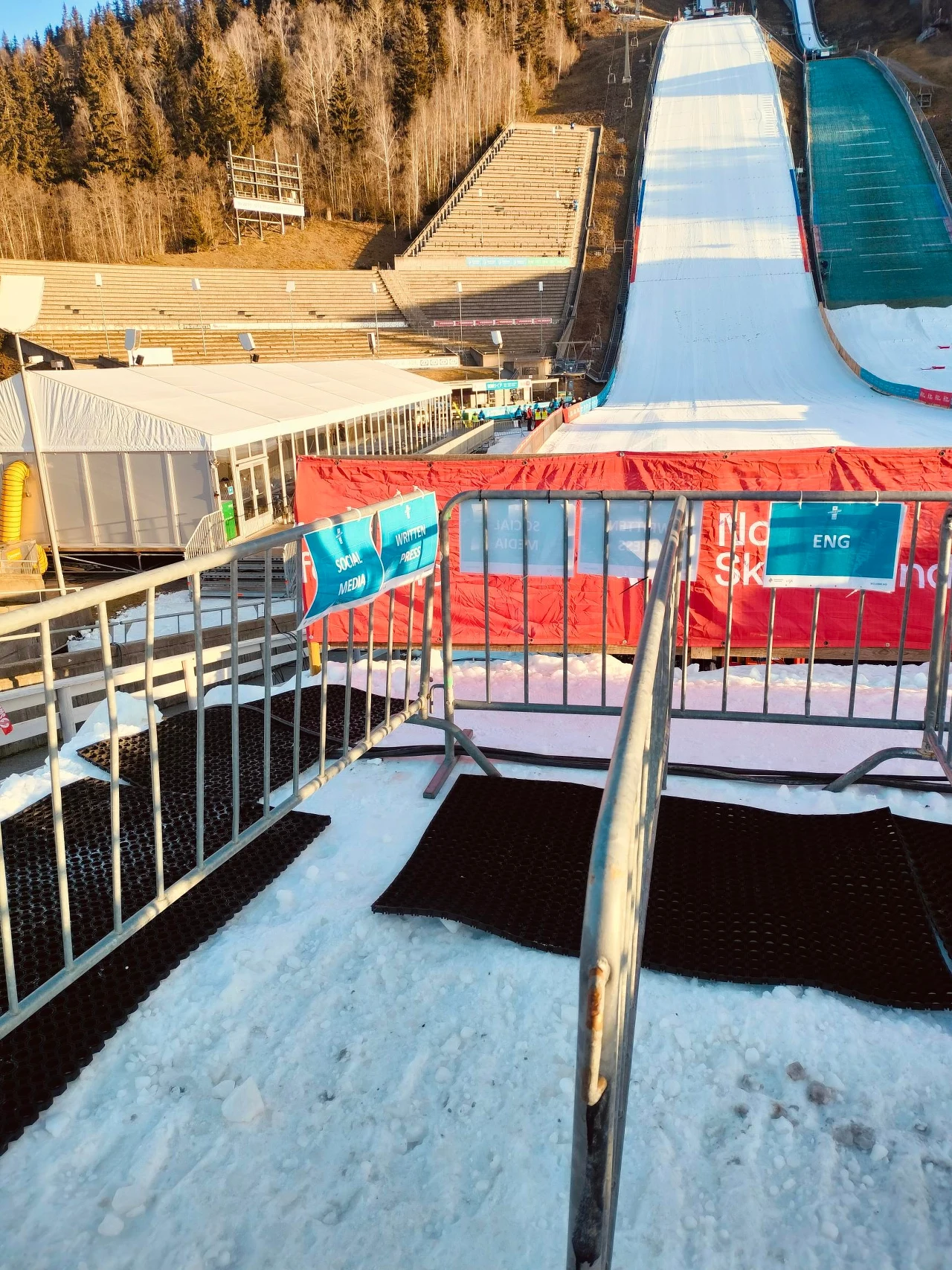 Strefa wywiadów dla mediów piszącycych