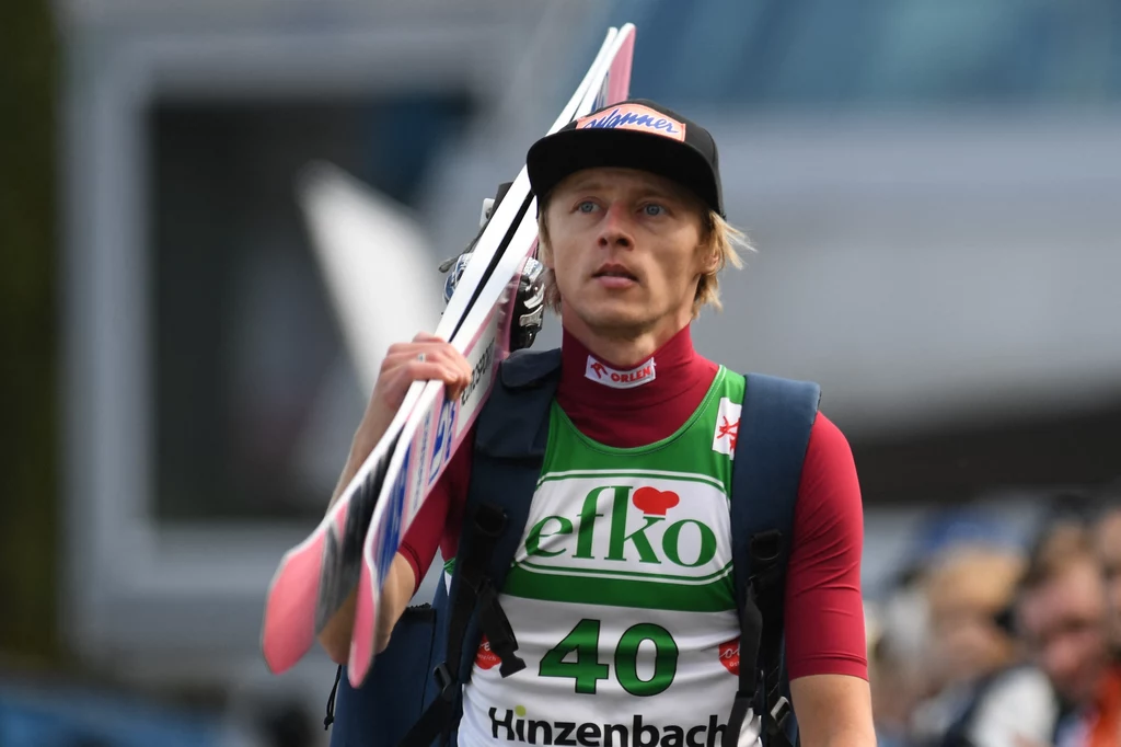 Dawid Kubacki jest ostatnim polskim skoczkiem, który zanotował zwycięstwo w zawodach PŚ Dawid Kubacki jest ostatnim polskim skoczkiem, który zanotował zwycięstwo w zawodach PŚ