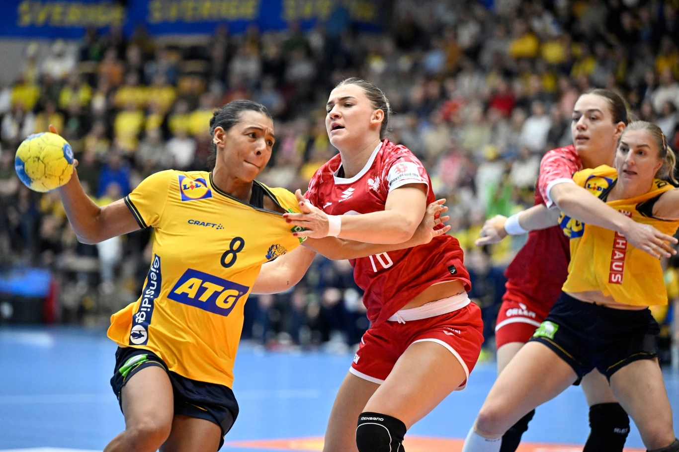 Paulina Uścinowicz powstrzymuje Jaminę Roberts Paulina Uścinowicz powstrzymuje Jaminę Roberts