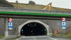 Jak prawidłowo jeździć w tunelu? Wielu polskich kierowców ma z tym poważny problem.