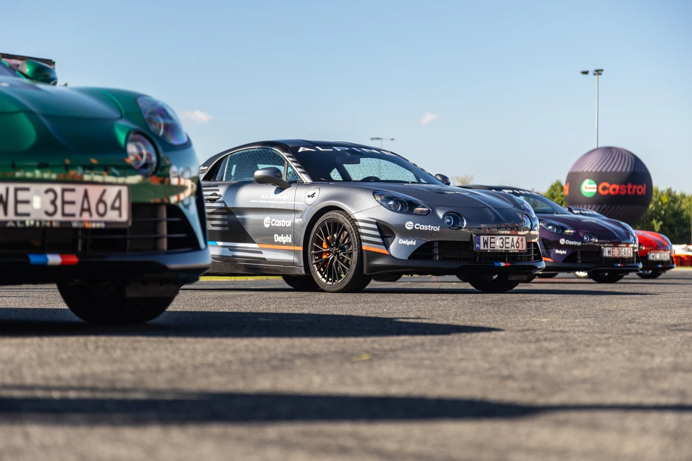 Na uczestników programu czeka flota pięciu Alpine 110S.