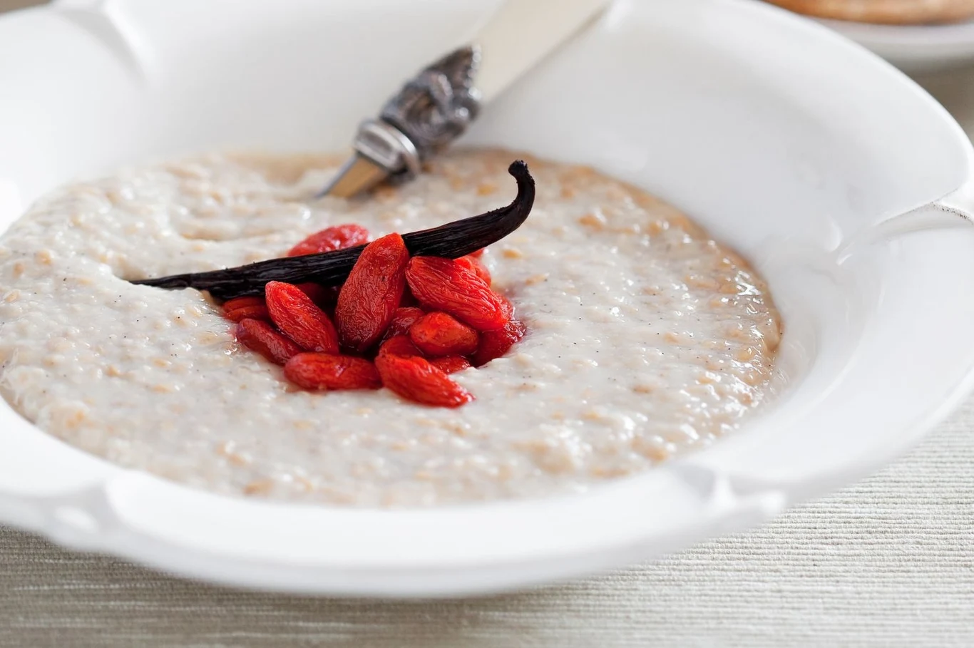 Owsiankę można przygotować też z otrębów owsianych