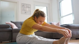 Rozgrzewa mięśnie i stawy, łagodzi poranne bóle. Wystarczy 10 minut dziennie