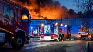 Pożar marketu w Rudzie Śląskiej wybuchł w poniedziałek około 16:00