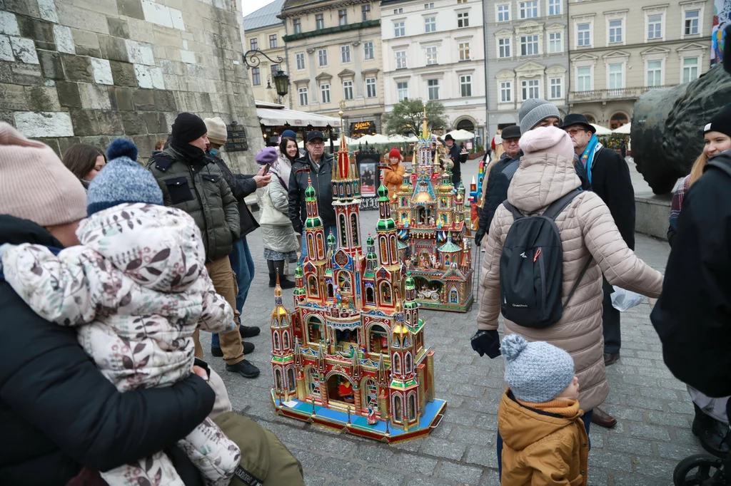 Twórcom szopek nie brakuje fantazji. Dlatego też coroczny konkurs gromadzi tłumy