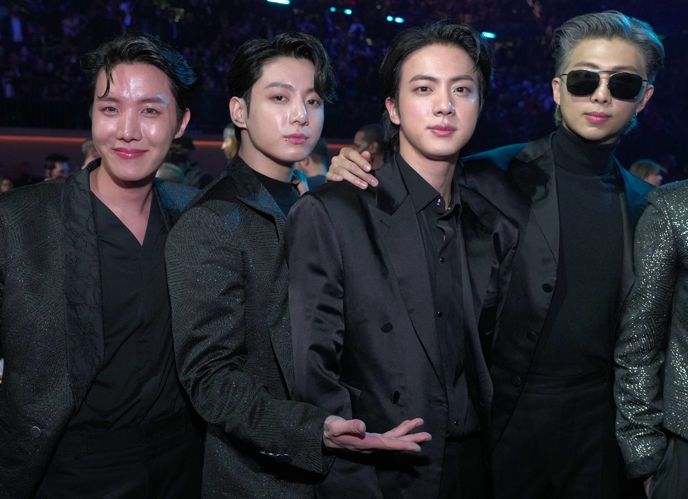 J-Hope, Jungkook, Jin, i RM Z BTS J-Hope, Jungkook, Jin, i RM Z BTS