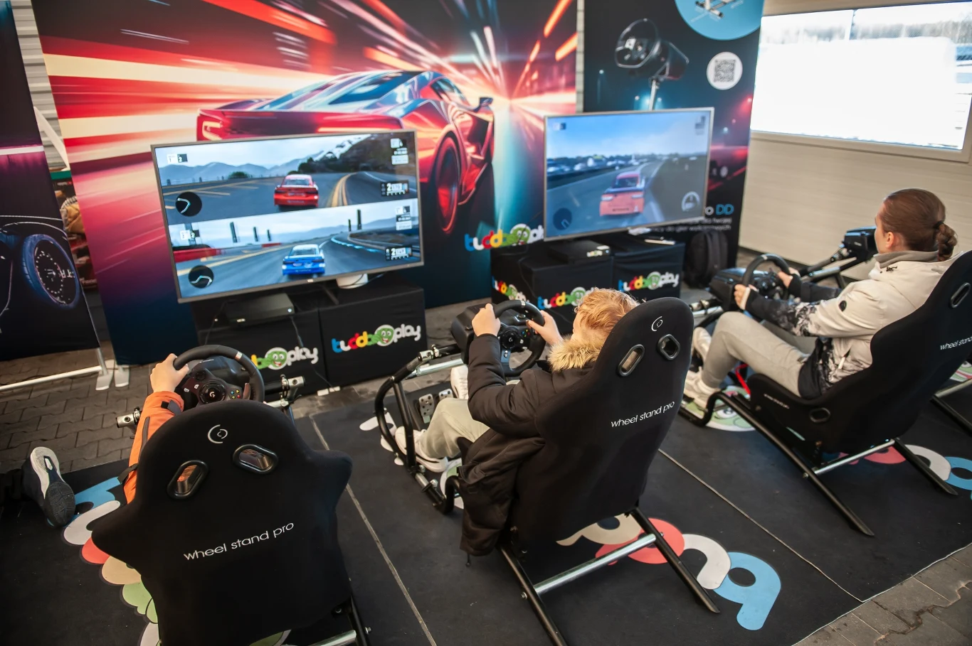 Zainteresowani mogli wziąć udział w turnieju simracingowym na popularnej platformie Forza Motorsport / Fot. Toyota Gazoo Racing Polska