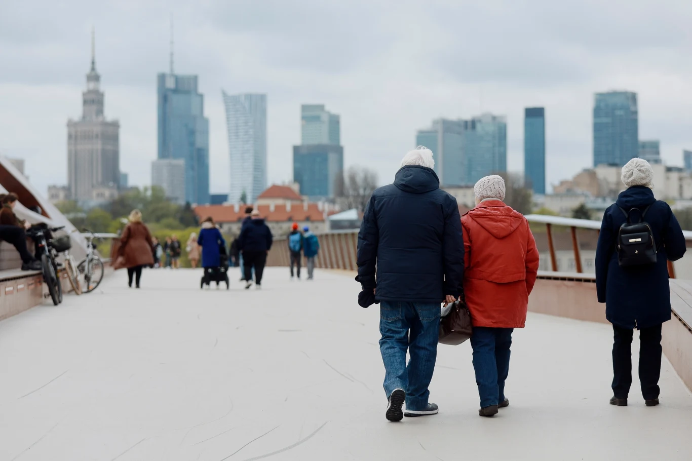 Zbadano poczucie szczęścia wśród Polaków. Najnowszy raport. Zbadano poczucie szczęścia wśród Polaków. Najnowszy raport.