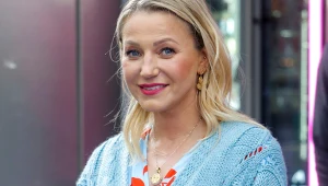 Ładocha przerwała milczenie. Musiało minąć kilka miesięcy