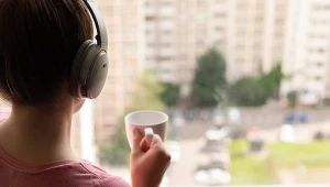 Niebezpieczna substancja w różnych modelach słuchawek. Wydano pilny alert