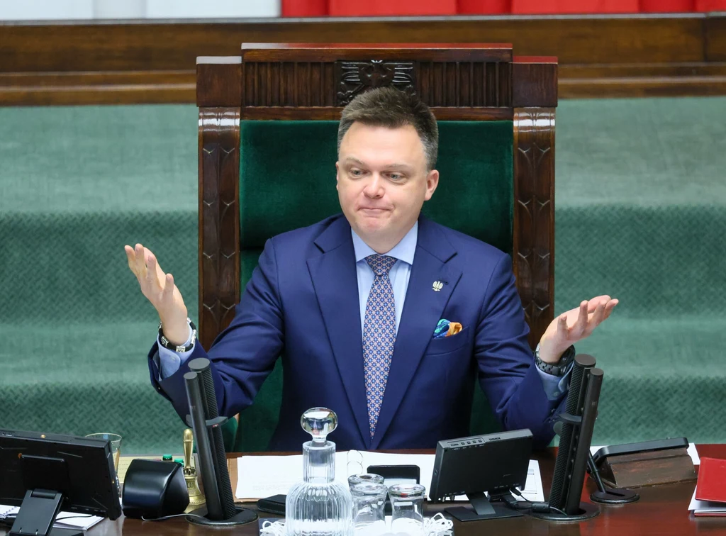Posłowie KO wycofali swój wniosek o odrzucenie obywatelskiego projektu ustawy w sprawie CPK. Na zdj. Marszałek Sejmu Szymon Hołownia