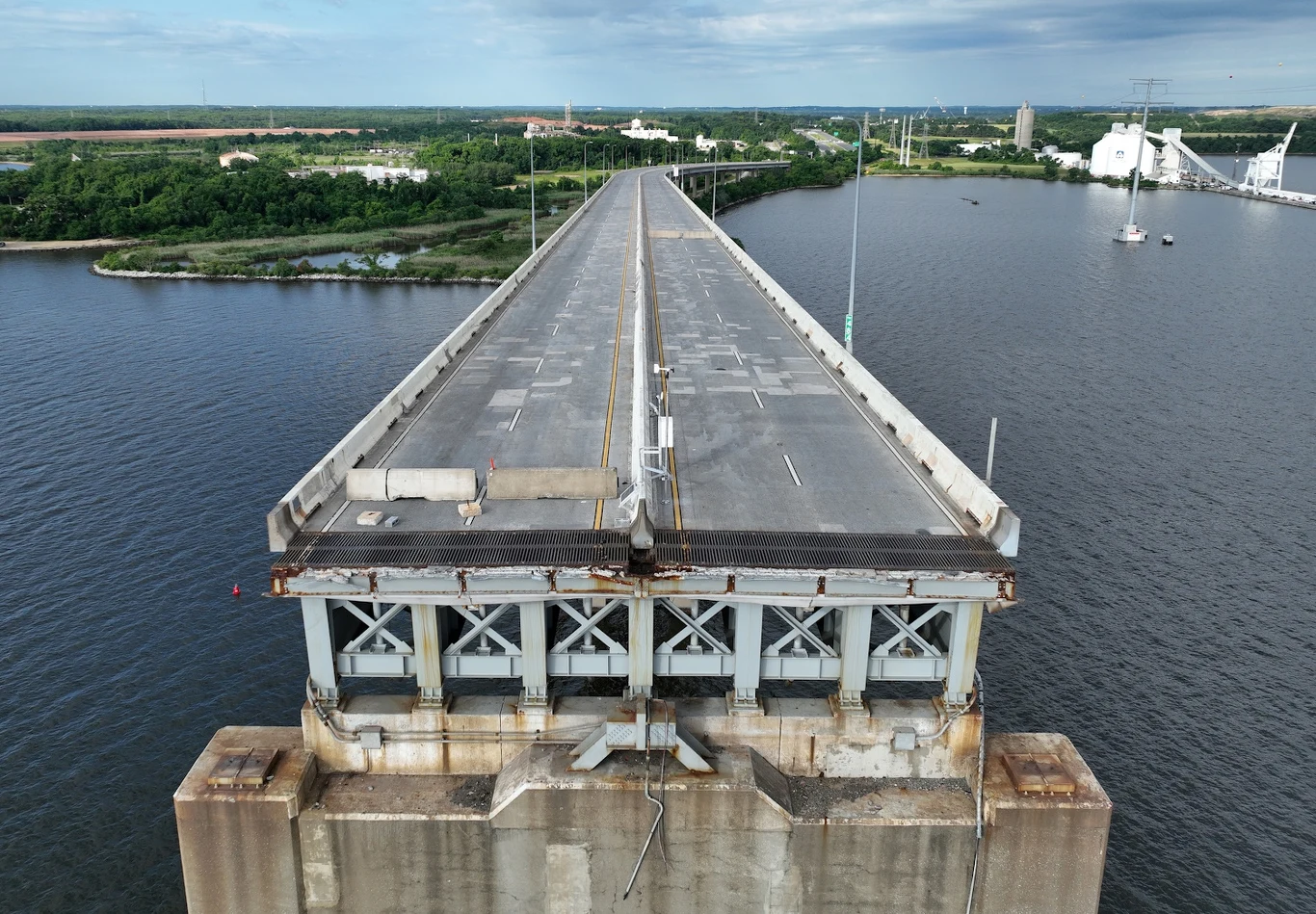 W Indiach nawigacja Google Maps poprowadziła kierowcę przez niedkokończony most / zdjęcie poglądowe W Indiach nawigacja Google Maps poprowadziła kierowcę przez niedkokończony most / zdjęcie poglądowe