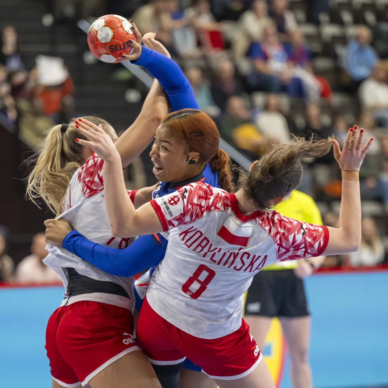 Pauletta Foppa atakuje, Aleksandra Tomczyk i Monika Kobylińska bronią