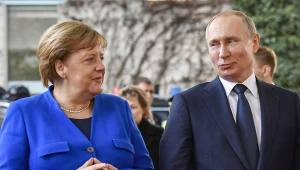 Putin przeprasza Merkel za sytuację sprzed lat. "Angelo, proszę, wybacz mi"