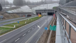 Są gotowi do pracy przy tunelu przez całą dobę. Oczekują milionów złotych