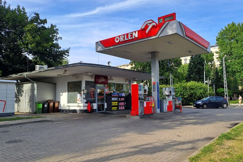 Orlen oferuje 20 proc. zniżki za uzupełnienie energii na jego stacjach. Ale trzeba się pospieszyć.