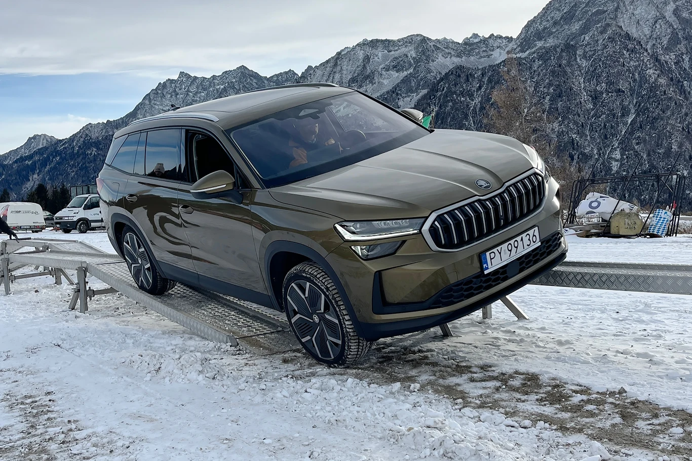 Skoda Kodiaq przejechała ten tor przeszkód bez zająknięcia.