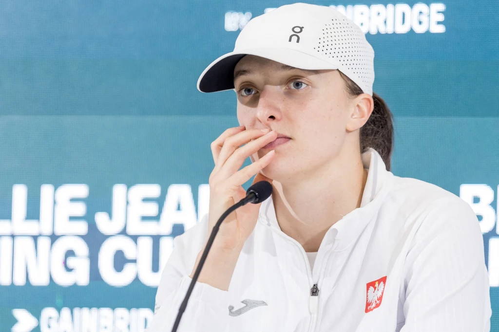 Iga Świątek podczas konferencji prasowej Iga Świątek podczas konferencji prasowej