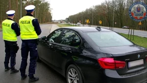 Podjechał do nieoznakowanego BMW i zaproponował ściganie