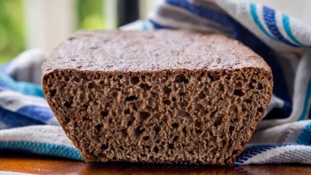 Chleb orkiszowy to skarbnica błonnika, który usprawnia pracę jelit