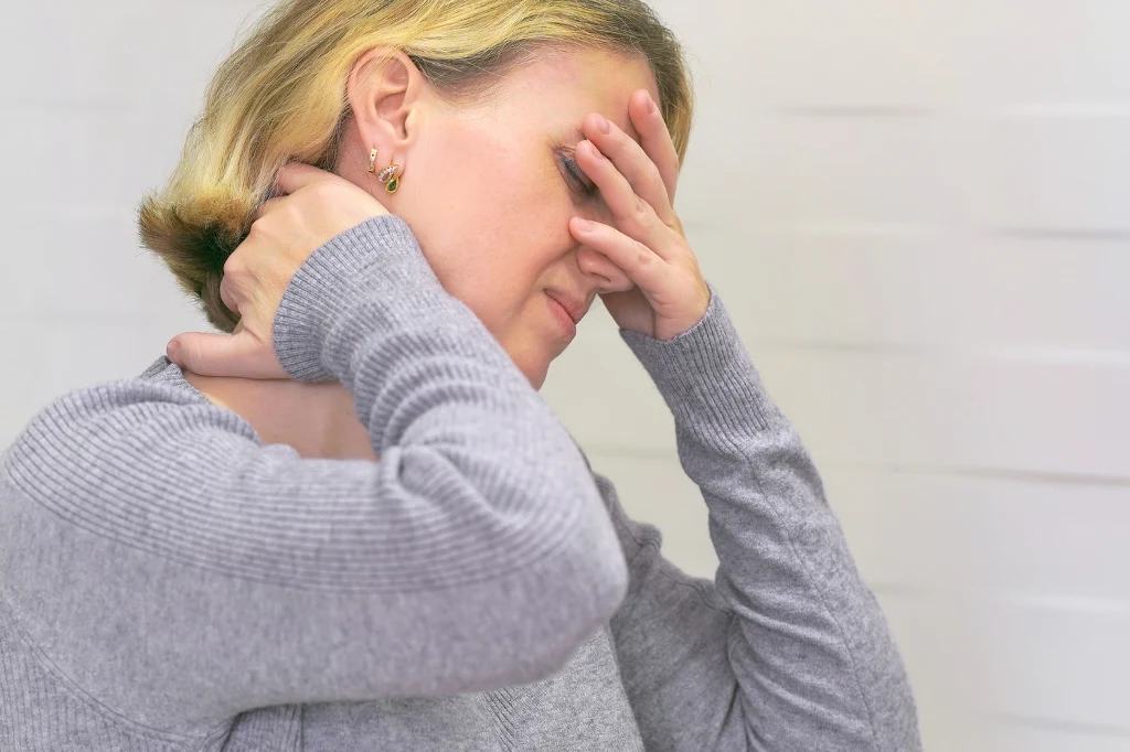 Miastenia zaczyna się niepozornie. U kobiet pierwsze objawy pojawiają się najczęściej między 20. a 30. rokiem życia Miastenia zaczyna się niepozornie. U kobiet pierwsze objawy pojawiają się najczęściej między 20. a 30. rokiem życia