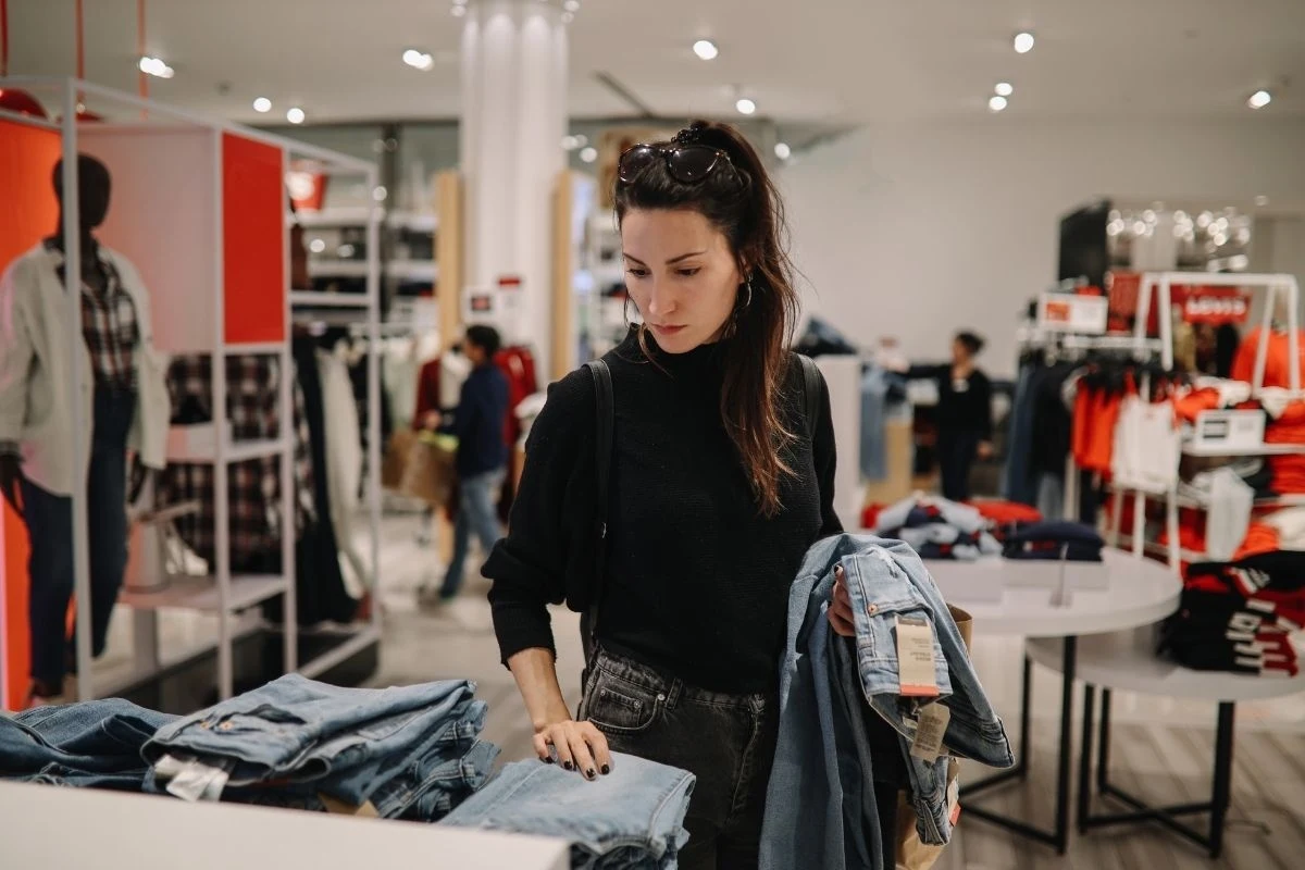 Idąc na zakupy odzieżowe nie przywiązujmy się do naszego "standardowego rozmiaru"