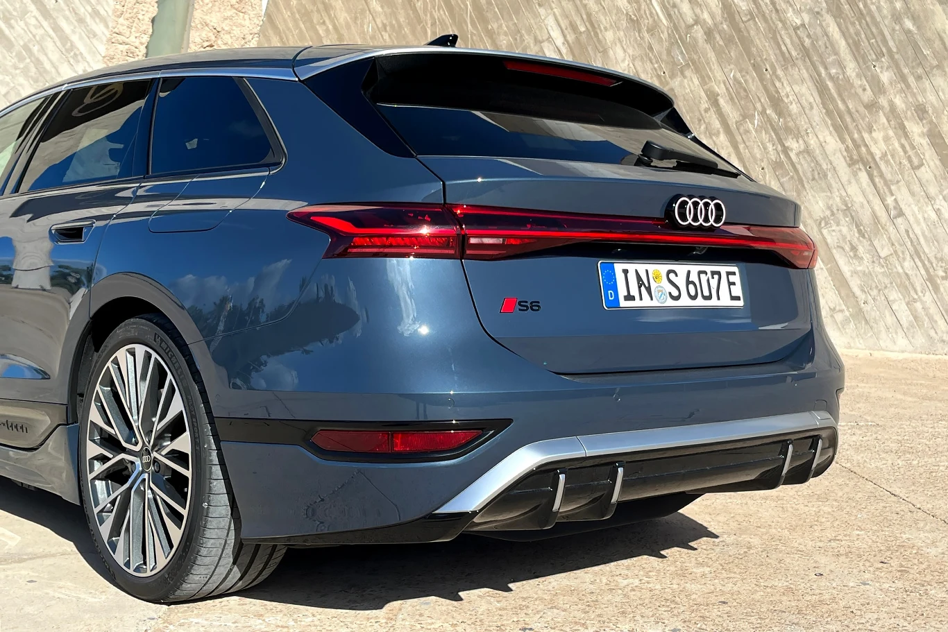 ...i 307 400 zł za wersję Avant.