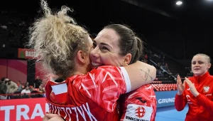 Radość Moniki Kobylińskiej i Sylwii Matuszczyk. W czwartek Polki zagrają ze Szwecją