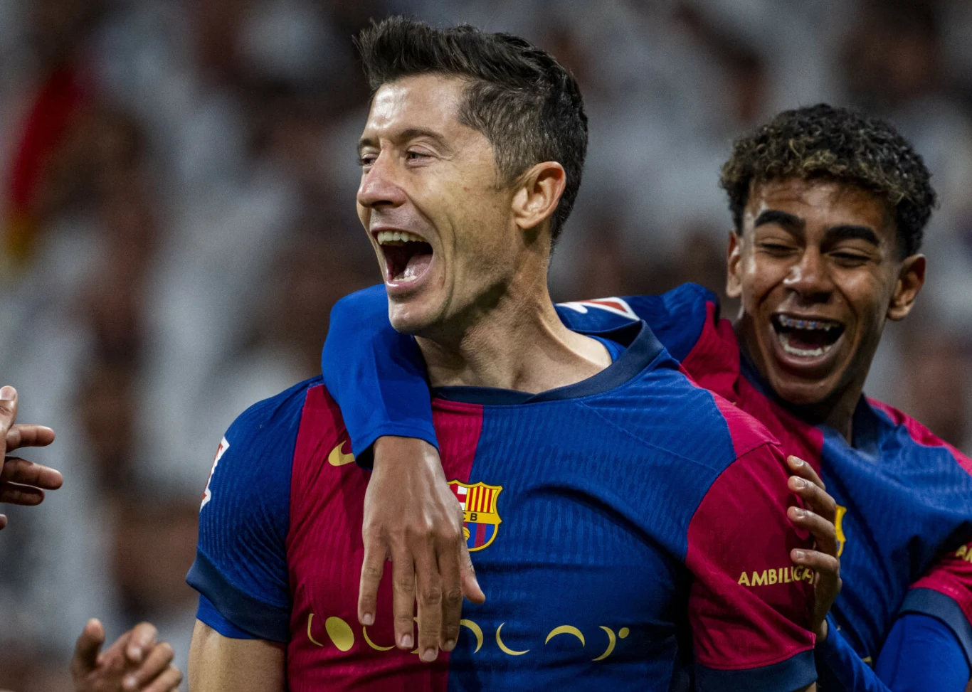 Robert Lewandowski oraz Lamine Yamal podczas meczu FC Barcelona Robert Lewandowski oraz Lamine Yamal podczas meczu FC Barcelona