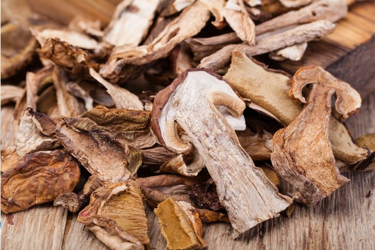 Już w sklepie dokładnie obejrzyj suszone grzyby przez opakowanie Już w sklepie dokładnie obejrzyj suszone grzyby przez opakowanie