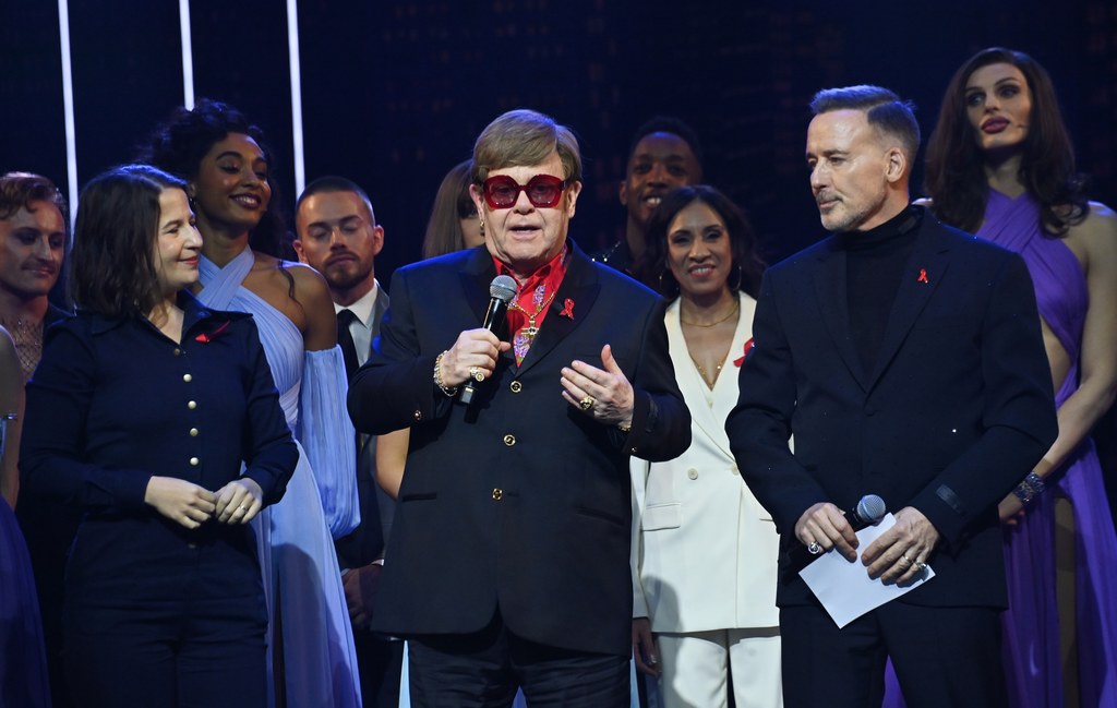 Elton John na premierze musicalu "Diabeł ubiera się u Prady", do którego stworzył muzykę