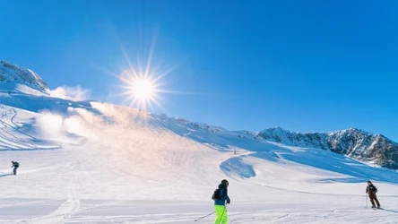 Kamianna to wieś w województwie małopolskim, gdzie znajdują się stacje narciarskie z trasami idealnymi dla początkujących.