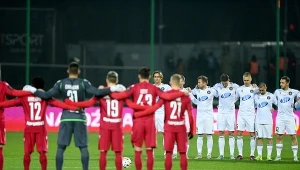 Sceny przed meczem Polonia Warszawa – Wisła Kraków. Żenujące zachowanie