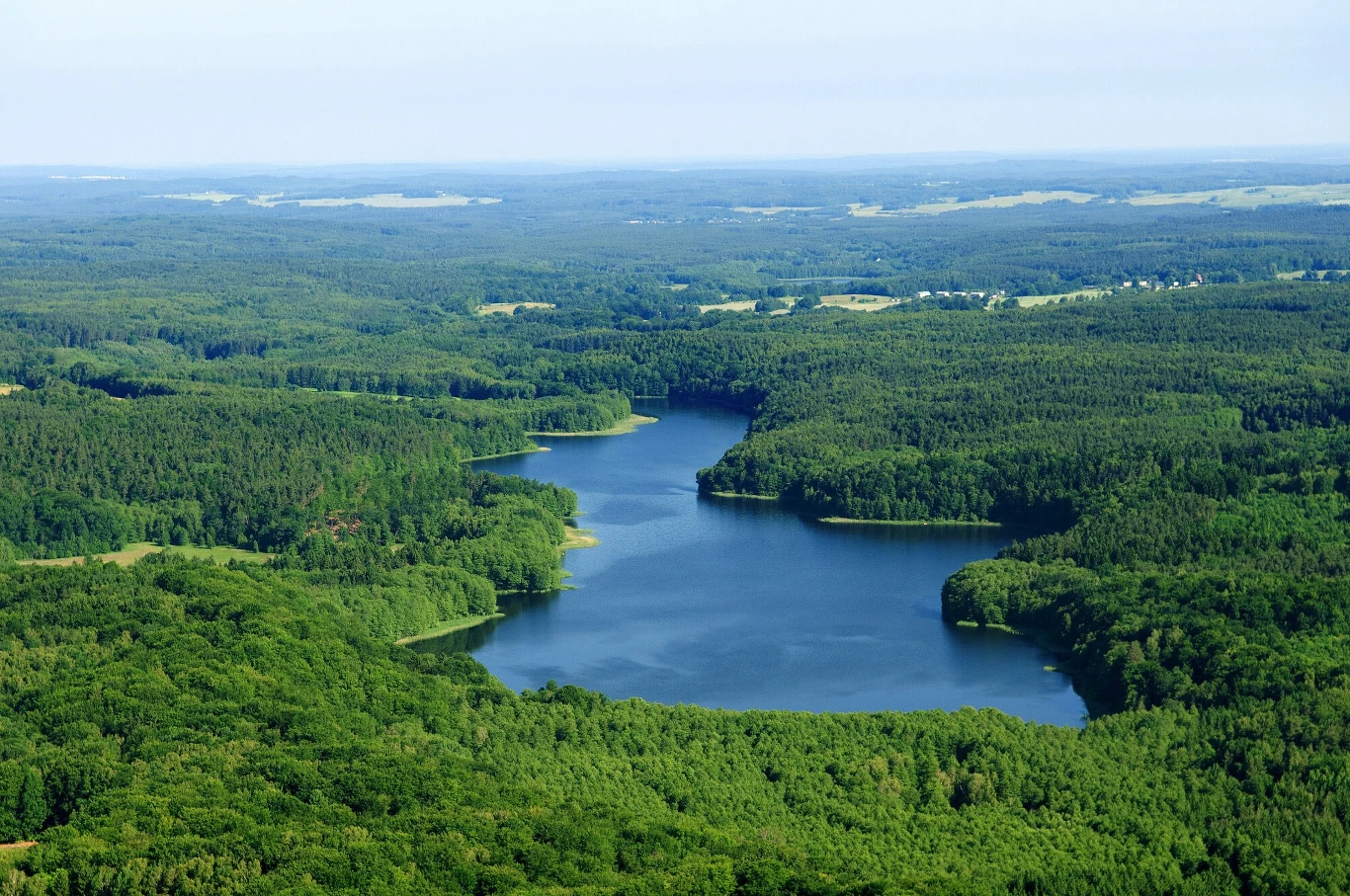 Pojezierze Drawskie i okolice Połczyna zachwycają latem. Zimą też warto tutaj przyjechać