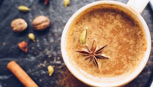 Przyspiesza metabolizm i wypłukuje toksyny z organizmu. Wrzuć po jednym ziarenku do porannej kawy 