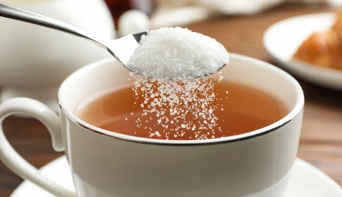 By szybko podnieść poziom glikemii, można wypić słodki sok, herbatę lub postawić na inne przekąski. Jakie?