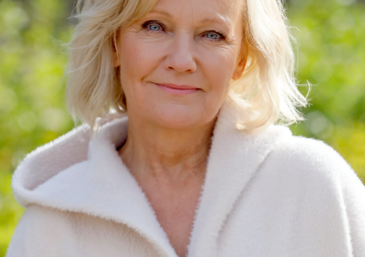 Maria Pakulnis Maria Pakulnis