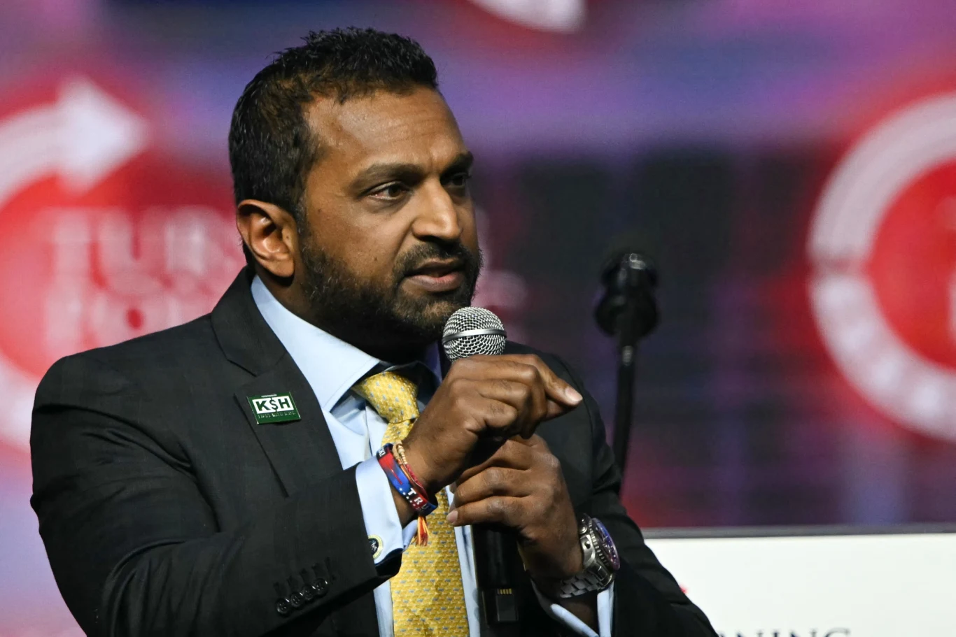 Kash Patel ma objąć stery w FBI Kash Patel ma objąć stery w FBI