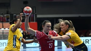 Magdalena Drażyk w walce z Jaminą Roberts i Kristin Thorleifsdottir