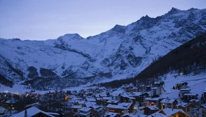 W tym miejscu kręcono najpopularniejszy teledysk świata. Sprawdź, gdzie stoi kultowa świąteczna chata