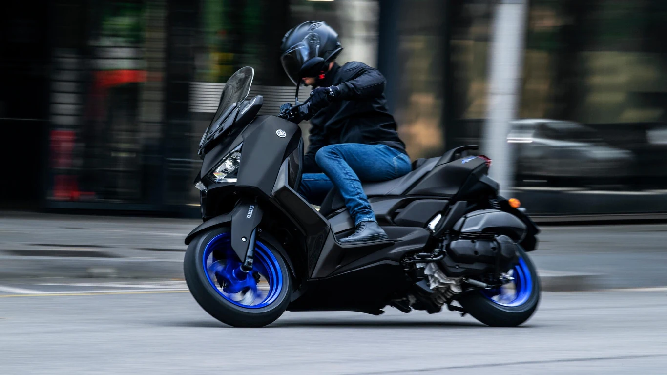 Yamaha X-Max 125