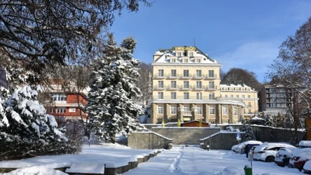 ​Ci seniorzy mogą dostać dofinansowanie. Ponad 3000 zł na zimowy wypoczynek