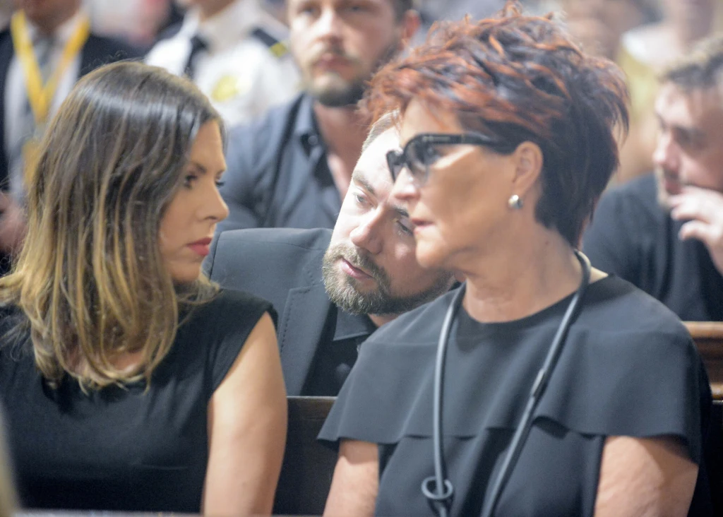 Ola i Jolanta Kwaśniewskie oraz Kuba Badach Ola i Jolanta Kwaśniewskie oraz Kuba Badach