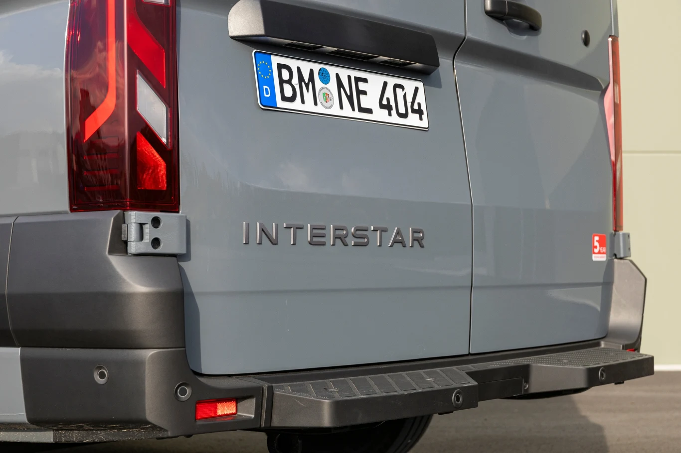 Nissan Interstar