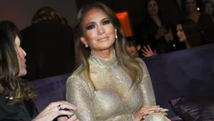 Jennifer Lopez w zimowej kreacji. Wygląda jak Królowa Śniegu 