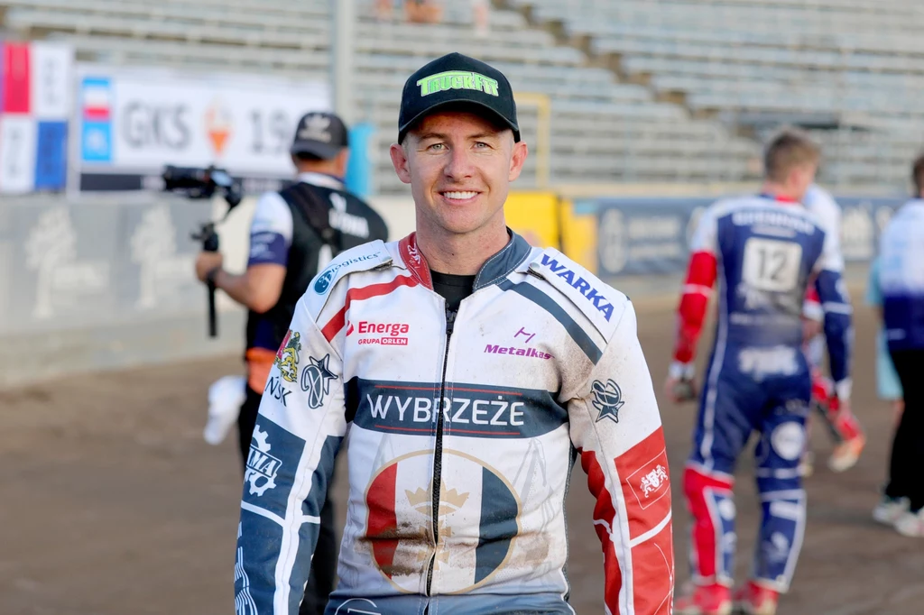 Josh Pickering w barwach Wybrzeża Gdańsk. Josh Pickering w barwach Wybrzeża Gdańsk.