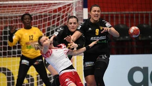Aleksadra Rosiak sfaulowana przez Durdinę Jauković